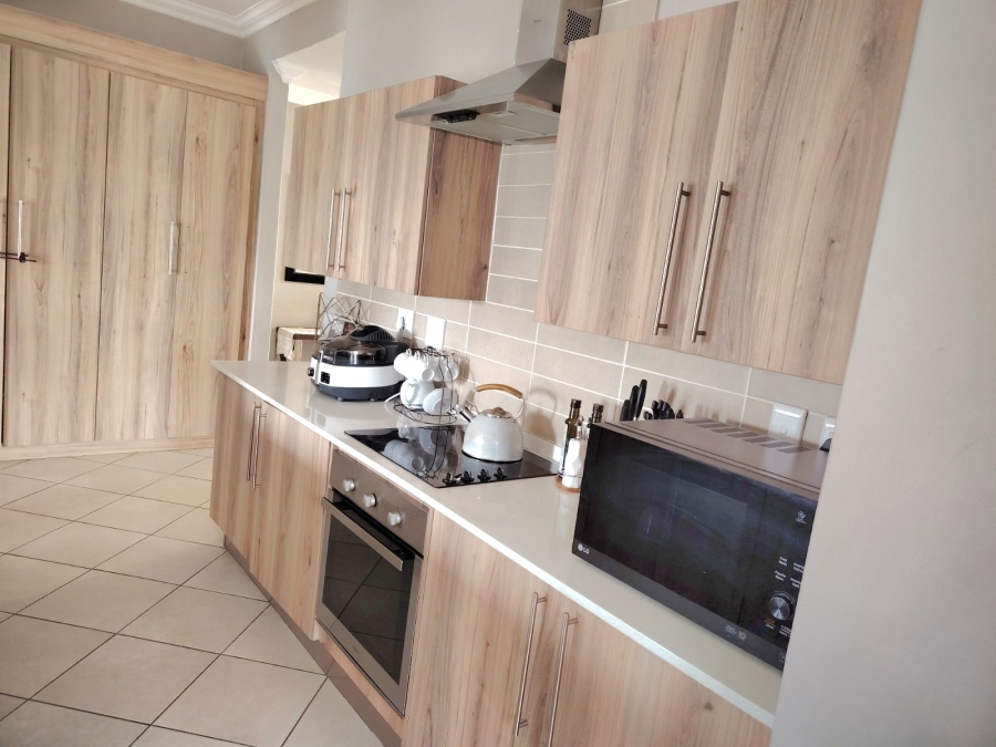 3 Bedroom Property for Sale in Monavoni Gauteng