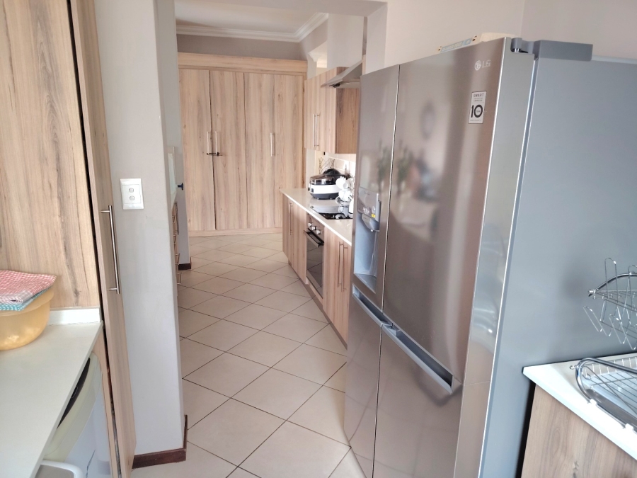 3 Bedroom Property for Sale in Monavoni Gauteng