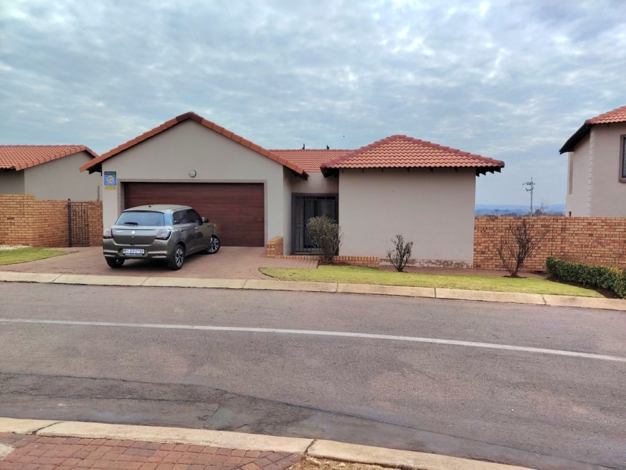3 Bedroom Property for Sale in Monavoni Gauteng