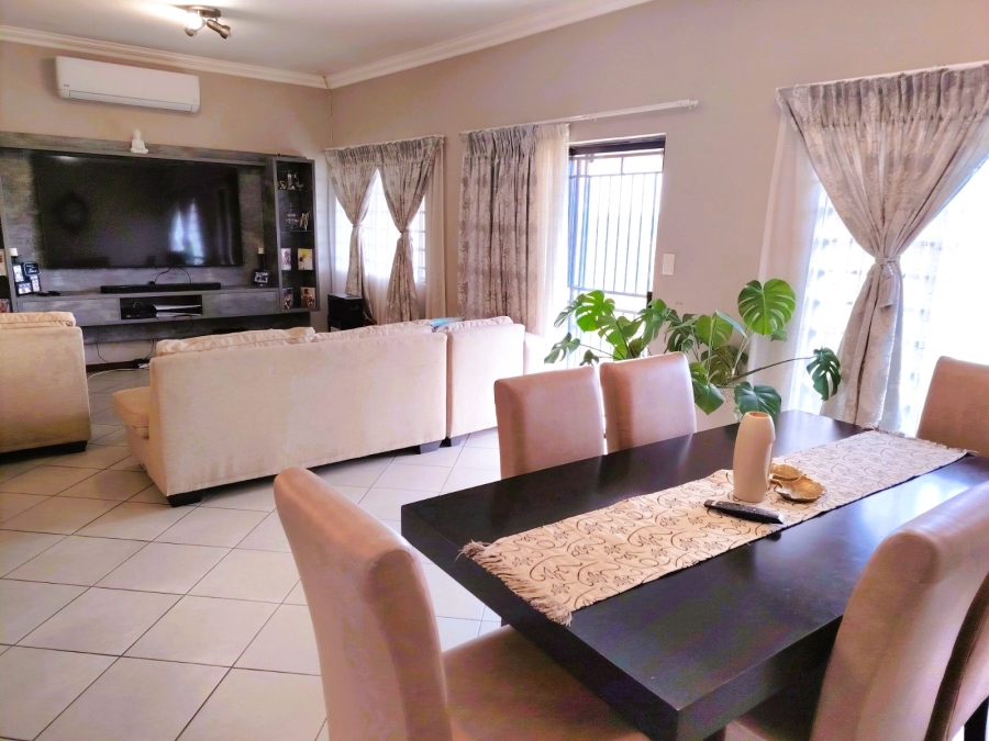 3 Bedroom Property for Sale in Monavoni Gauteng