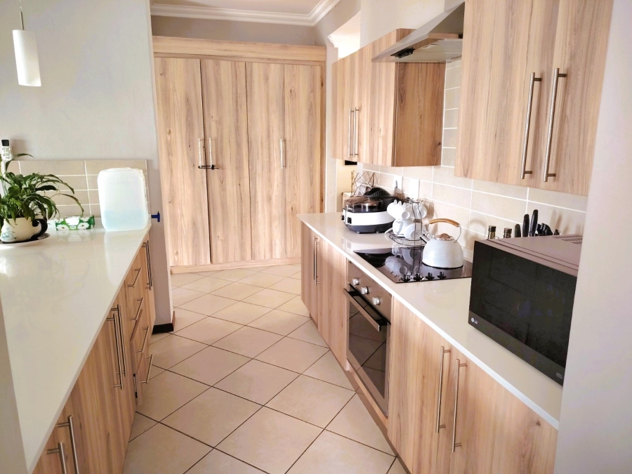 3 Bedroom Property for Sale in Monavoni Gauteng