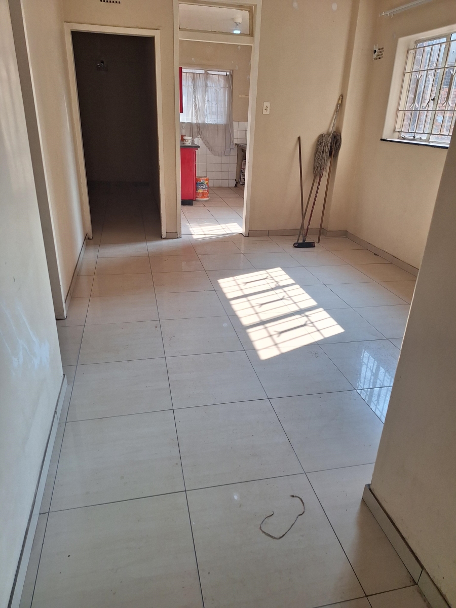 To Let 2 Bedroom Property for Rent in Jeppestown Gauteng