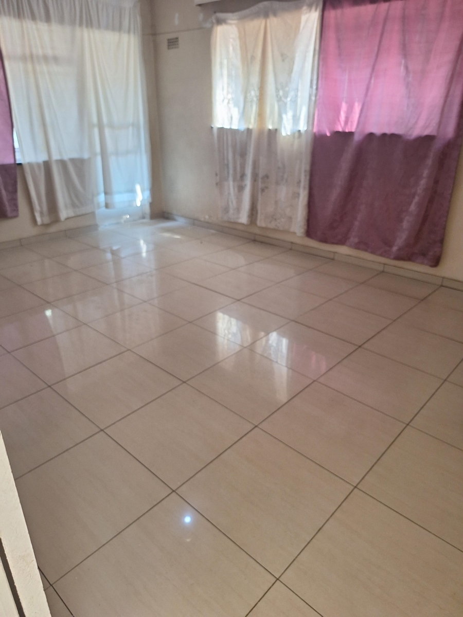 To Let 2 Bedroom Property for Rent in Jeppestown Gauteng