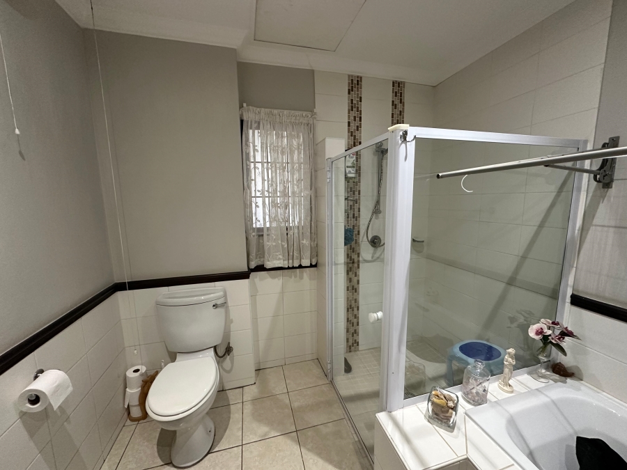 1 Bedroom Property for Sale in Rietvalleipark Gauteng