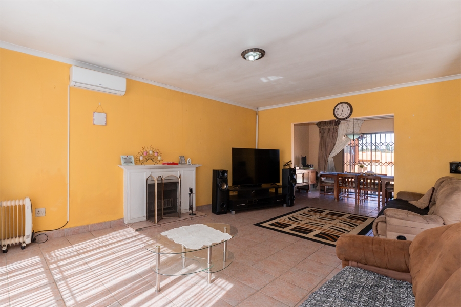 4 Bedroom Property for Sale in Rembrandt Ridge Gauteng