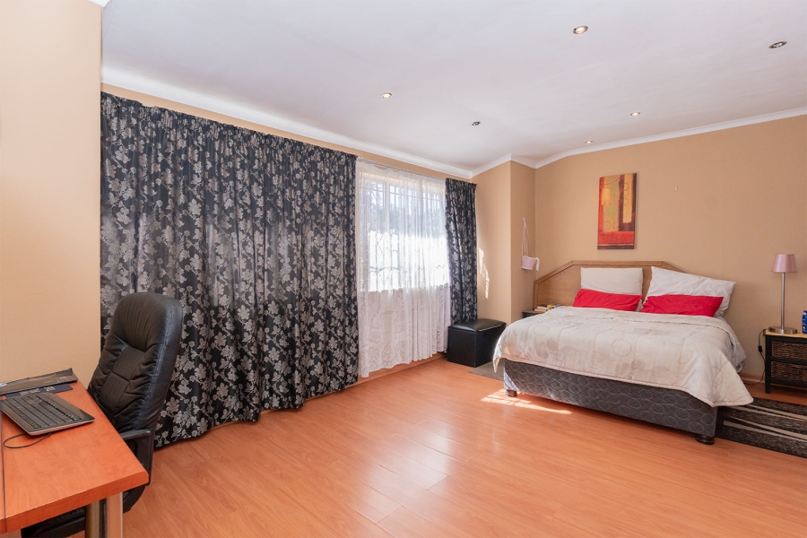 4 Bedroom Property for Sale in Rembrandt Ridge Gauteng