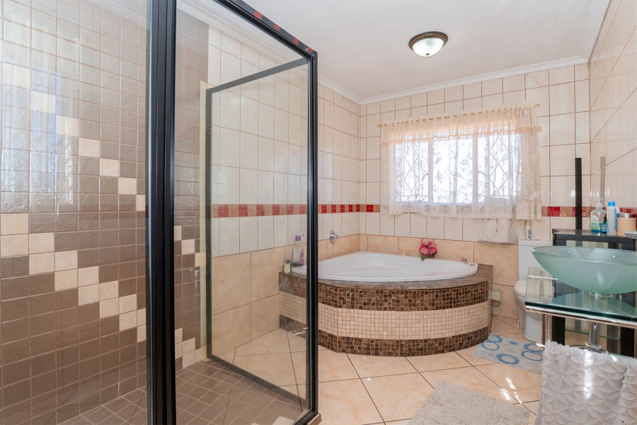 4 Bedroom Property for Sale in Rembrandt Ridge Gauteng