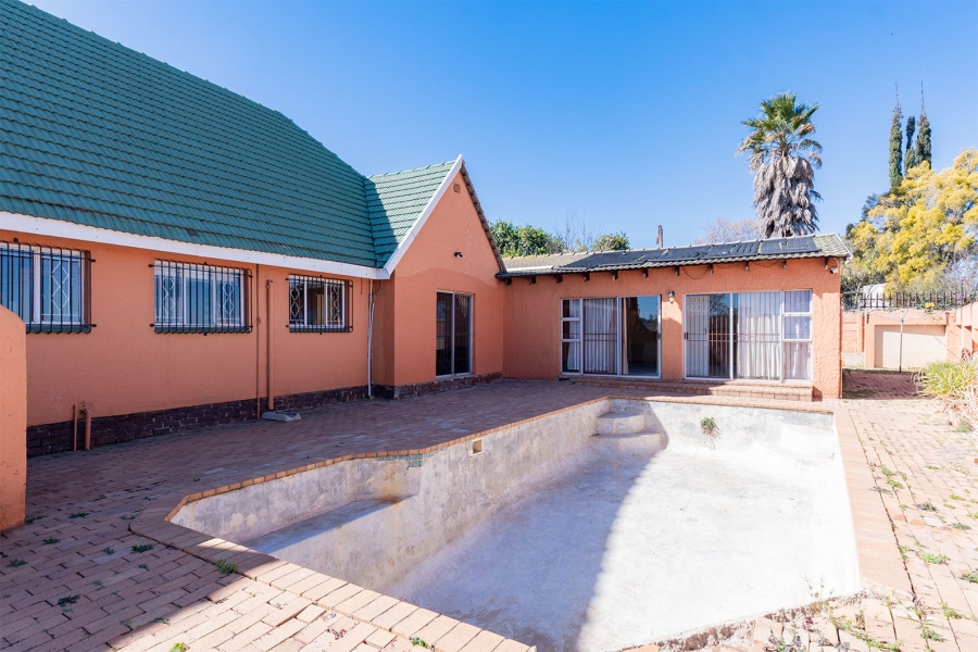 4 Bedroom Property for Sale in Rembrandt Ridge Gauteng