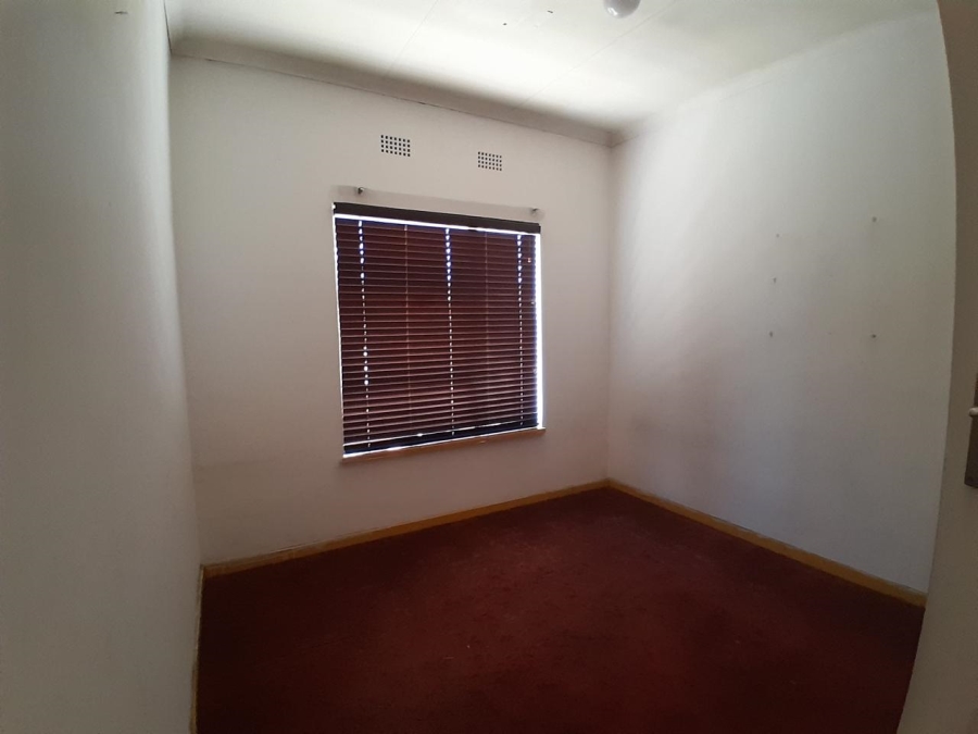 To Let 3 Bedroom Property for Rent in Roodekop Gauteng