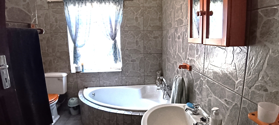 3 Bedroom Property for Sale in Capital Park Gauteng