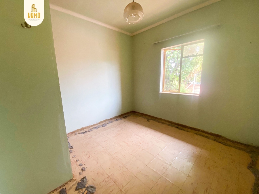 4 Bedroom Property for Sale in Mountain View Gauteng