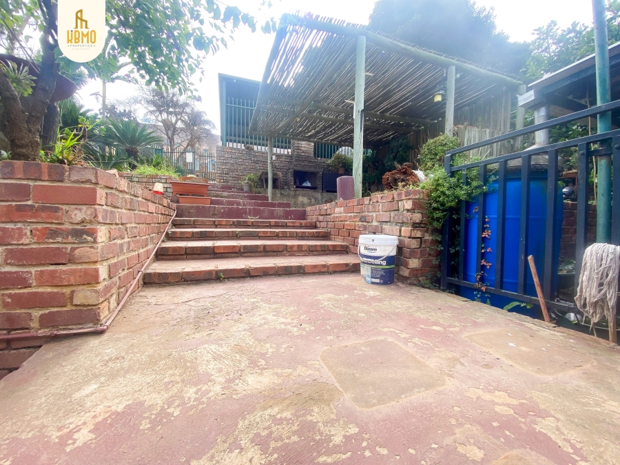 4 Bedroom Property for Sale in Mountain View Gauteng