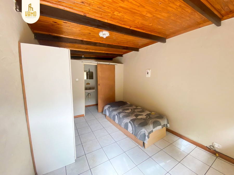 4 Bedroom Property for Sale in Mountain View Gauteng