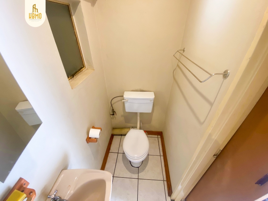 4 Bedroom Property for Sale in Mountain View Gauteng