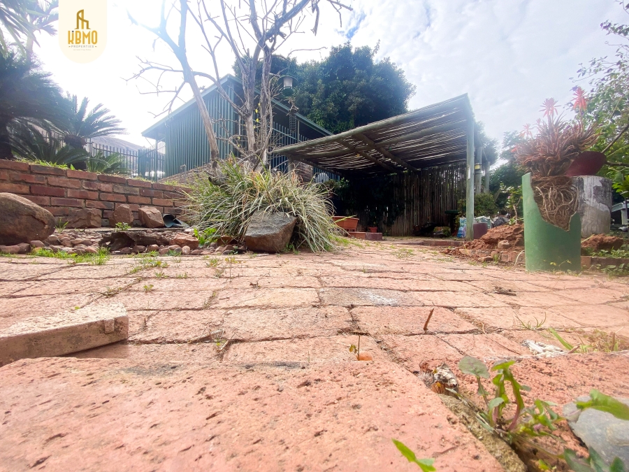 4 Bedroom Property for Sale in Mountain View Gauteng