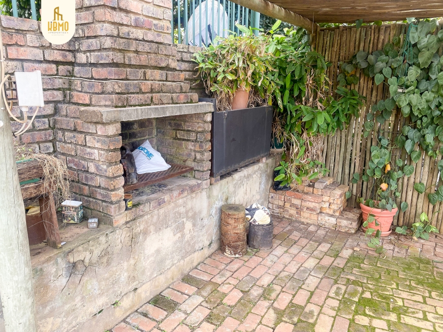4 Bedroom Property for Sale in Mountain View Gauteng