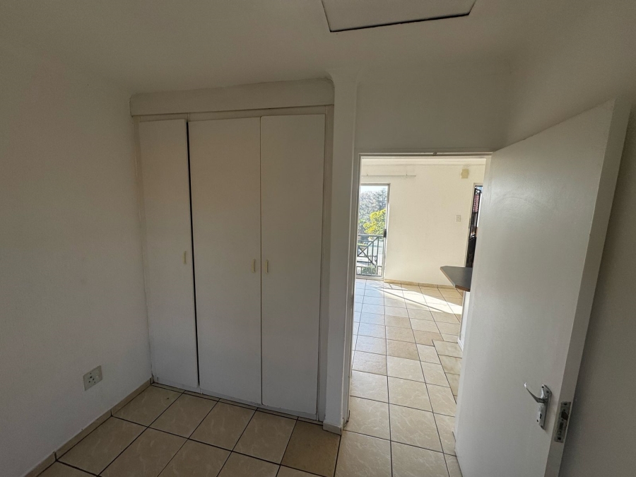 1 Bedroom Property for Sale in Bryanston Gauteng