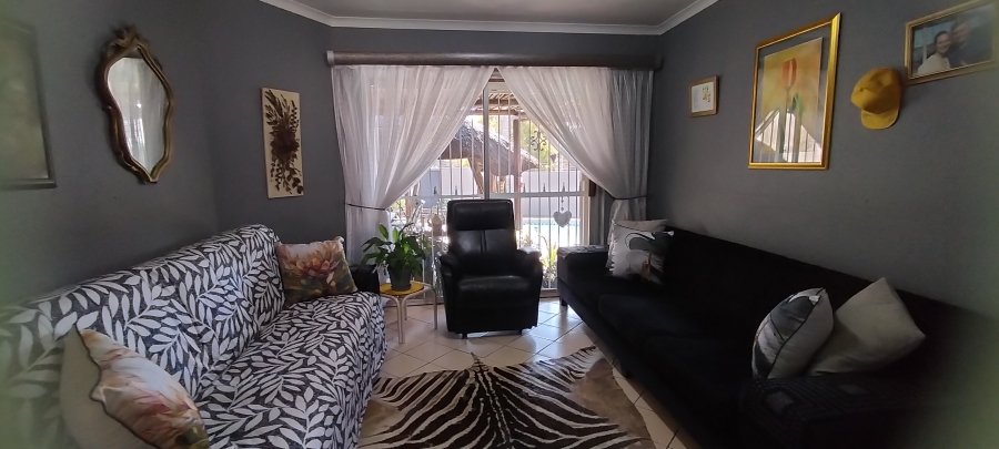 4 Bedroom Property for Sale in Rangeview Gauteng
