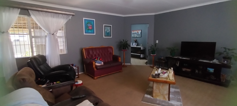 4 Bedroom Property for Sale in Rangeview Gauteng