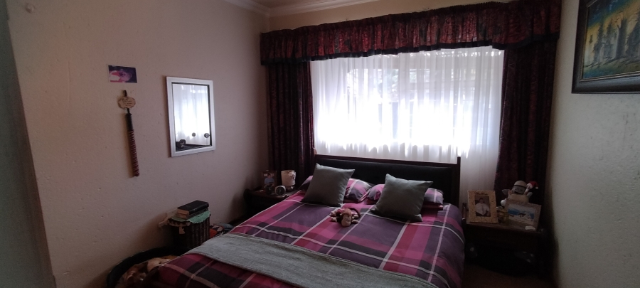 4 Bedroom Property for Sale in Rangeview Gauteng