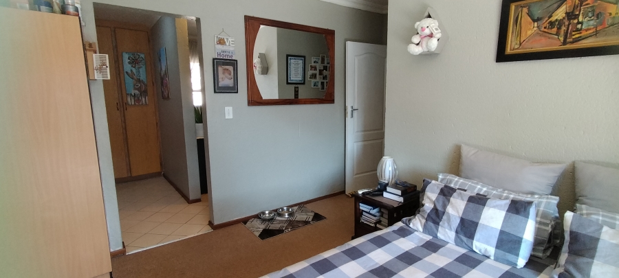 4 Bedroom Property for Sale in Rangeview Gauteng