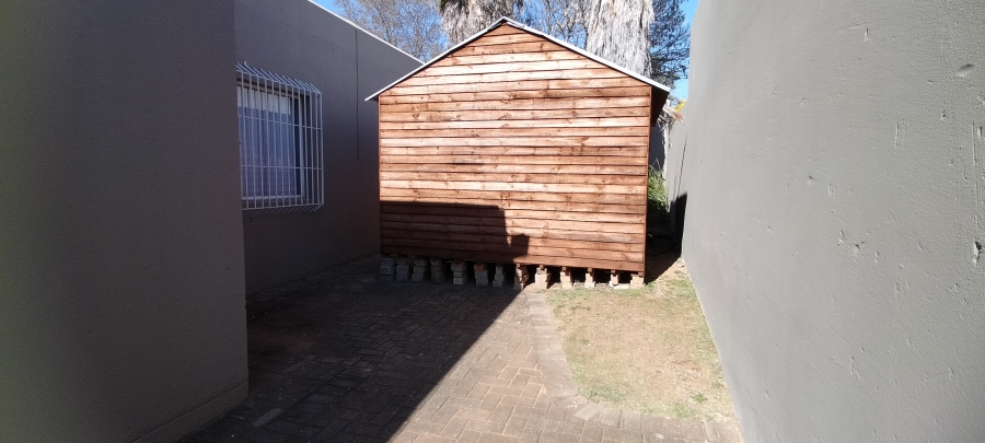 4 Bedroom Property for Sale in Rangeview Gauteng
