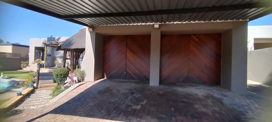 4 Bedroom Property for Sale in Rangeview Gauteng