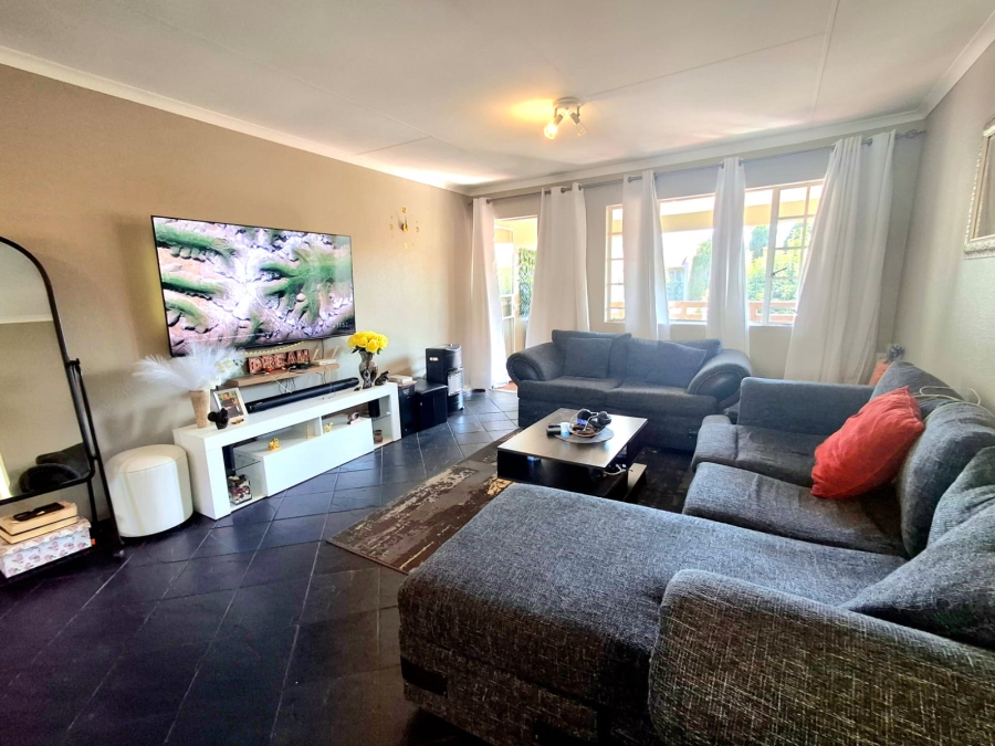 2 Bedroom Property for Sale in Eden Glen Gauteng