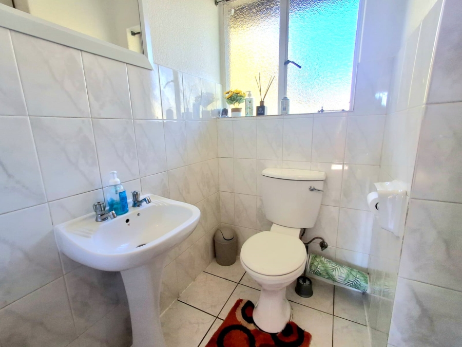 2 Bedroom Property for Sale in Eden Glen Gauteng
