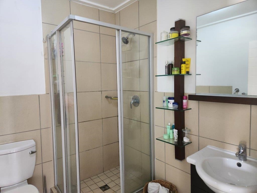 To Let 2 Bedroom Property for Rent in Jackal Creek Golf Estate Gauteng