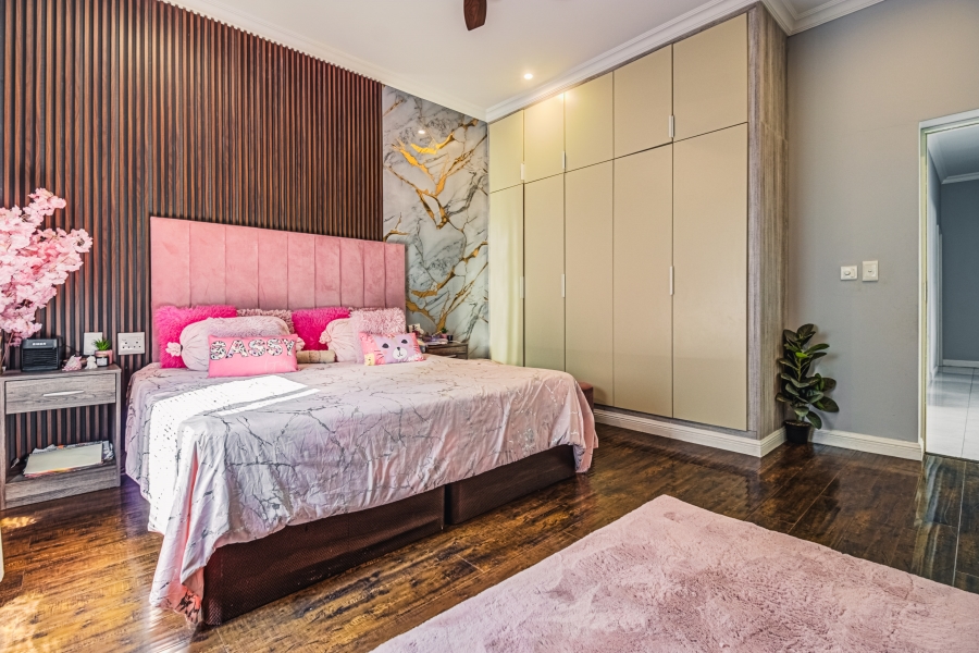 5 Bedroom Property for Sale in Thorn Valley Estate Gauteng