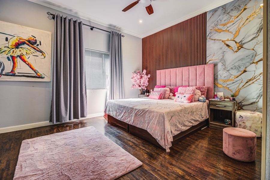 5 Bedroom Property for Sale in Thorn Valley Estate Gauteng