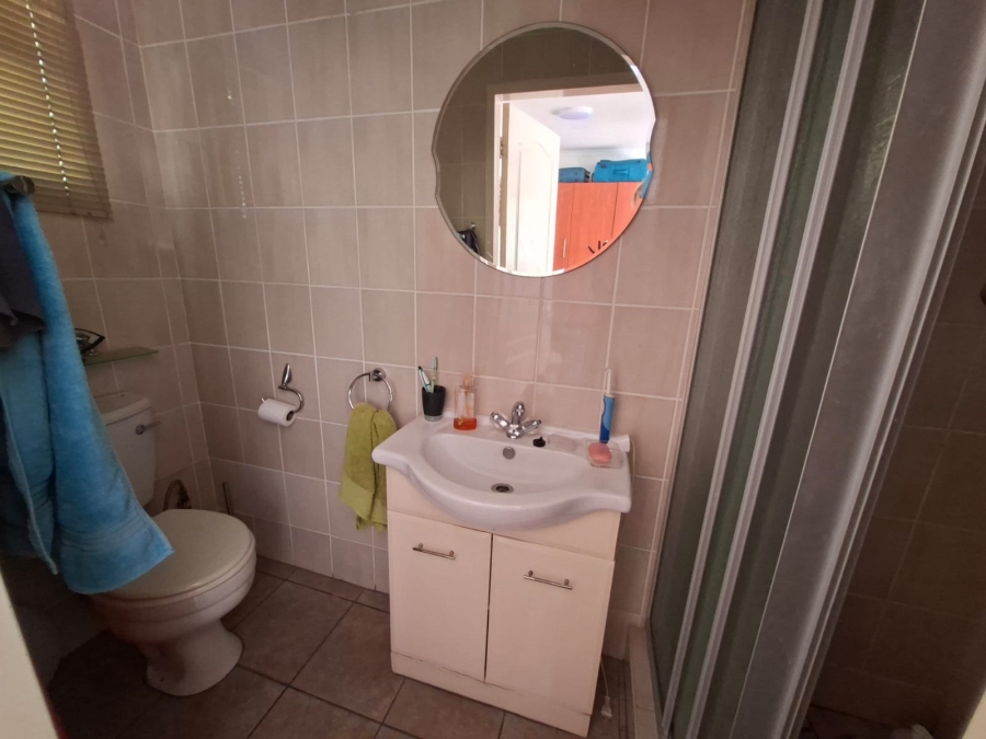 4 Bedroom Property for Sale in Constantia Kloof Gauteng