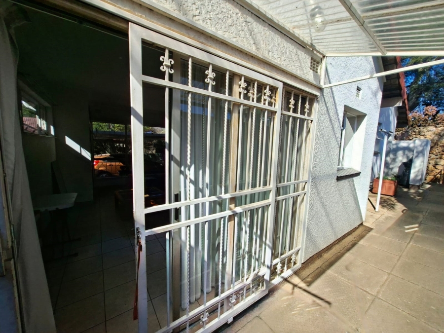 4 Bedroom Property for Sale in Constantia Kloof Gauteng