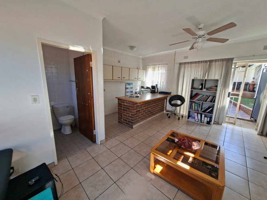 4 Bedroom Property for Sale in Constantia Kloof Gauteng