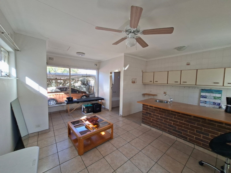 4 Bedroom Property for Sale in Constantia Kloof Gauteng