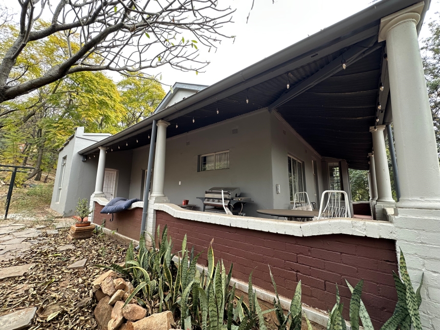 To Let 3 Bedroom Property for Rent in Riviera Gauteng