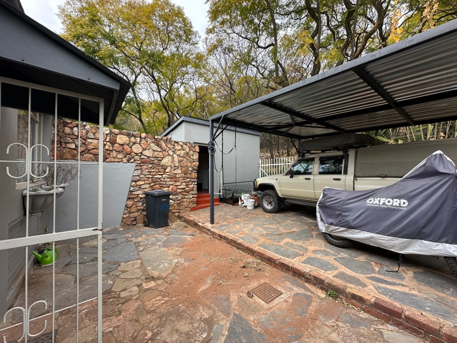 To Let 3 Bedroom Property for Rent in Riviera Gauteng