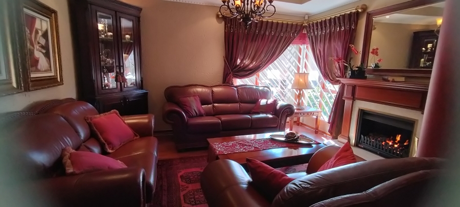 4 Bedroom Property for Sale in Noordheuwel Gauteng