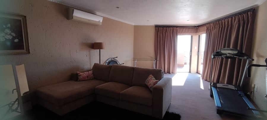 4 Bedroom Property for Sale in Noordheuwel Gauteng