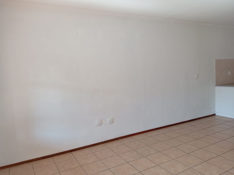 2 Bedroom Property for Sale in Florida Glen Gauteng
