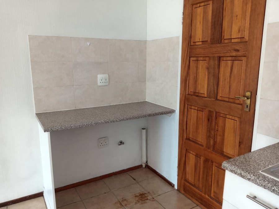2 Bedroom Property for Sale in Florida Glen Gauteng