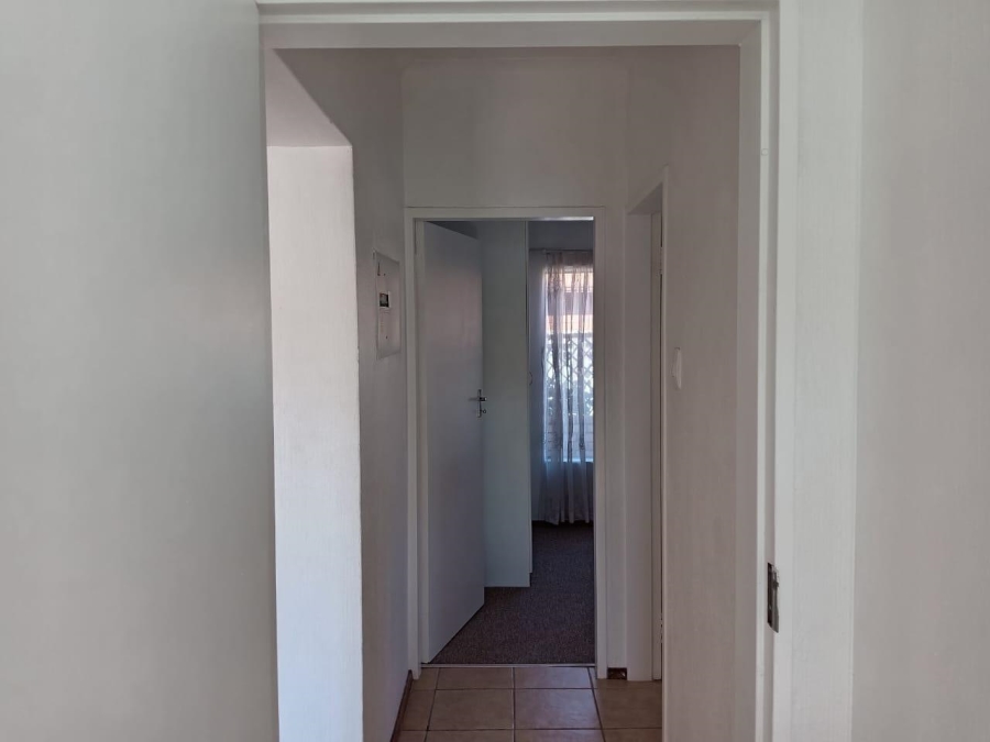 2 Bedroom Property for Sale in Florida Glen Gauteng