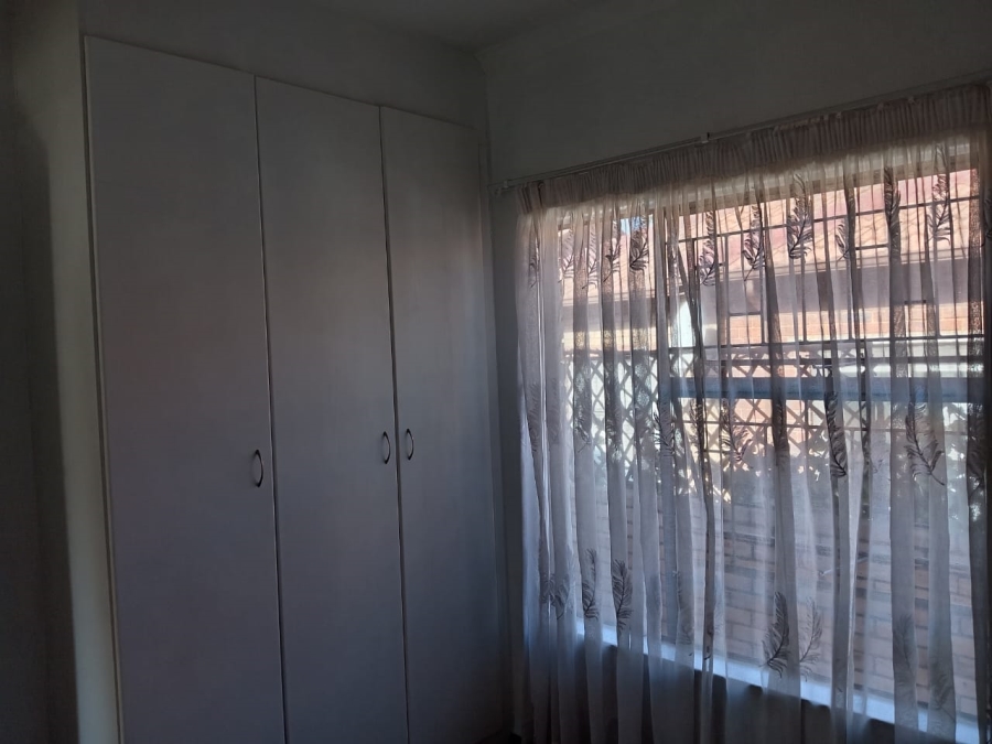2 Bedroom Property for Sale in Florida Glen Gauteng