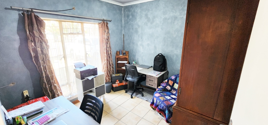 4 Bedroom Property for Sale in Pretoria North Gauteng