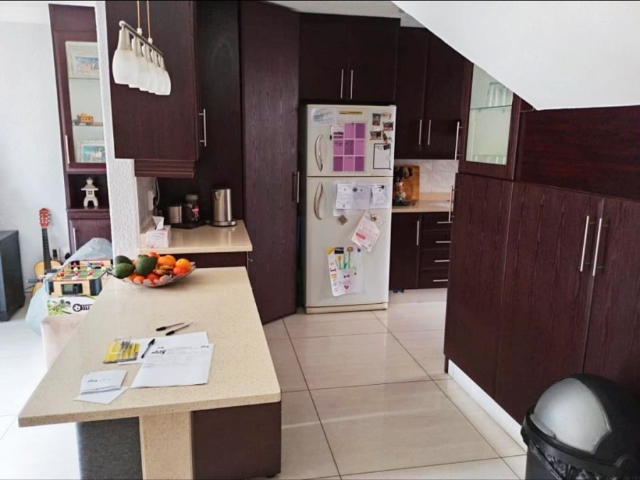 2 Bedroom Property for Sale in Bassonia Gauteng