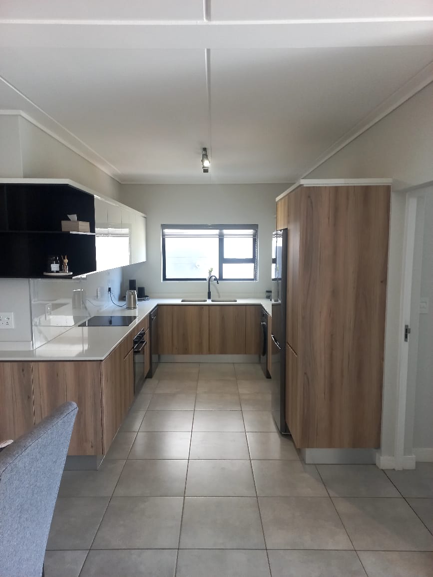 To Let 3 Bedroom Property for Rent in Waterfall Gauteng