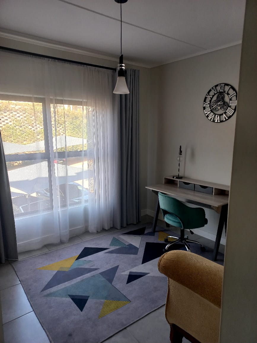 To Let 3 Bedroom Property for Rent in Waterfall Gauteng