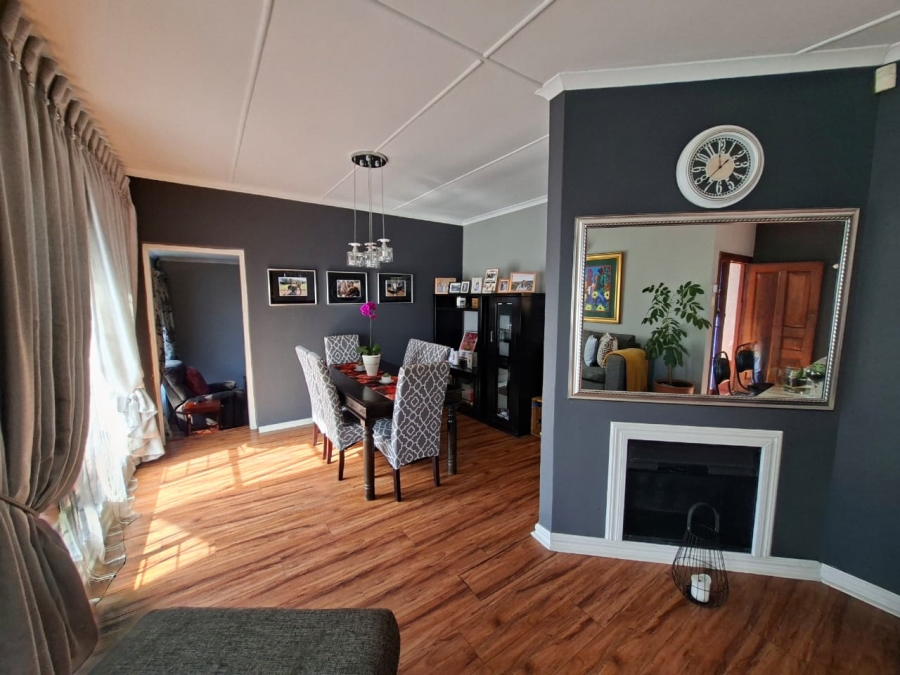 4 Bedroom Property for Sale in Florida Park Gauteng