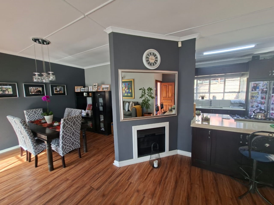 4 Bedroom Property for Sale in Florida Park Gauteng